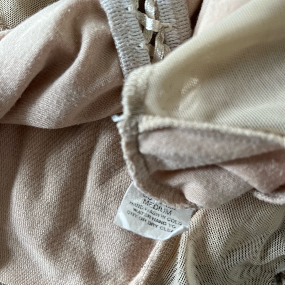 Casadei Medium Nude Beige Lace Trim Camisole Top with Lace Detail - Picture 6 of 6